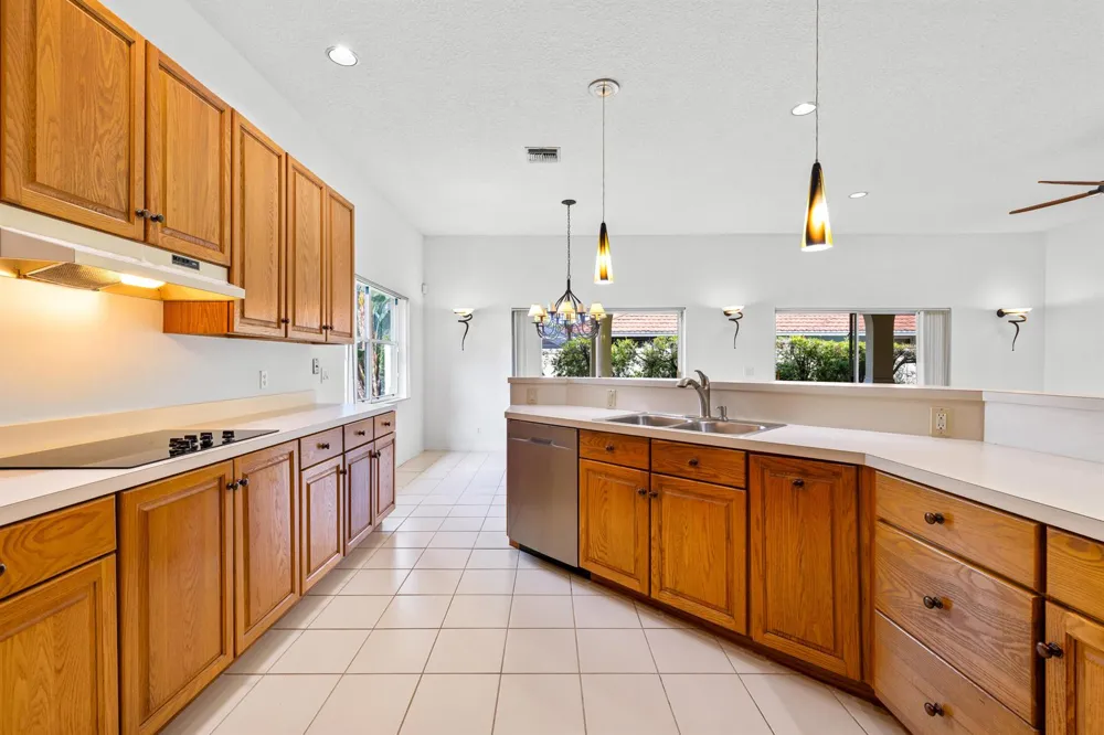 18951 Painted Leaf Court Jupiter, FL 33458