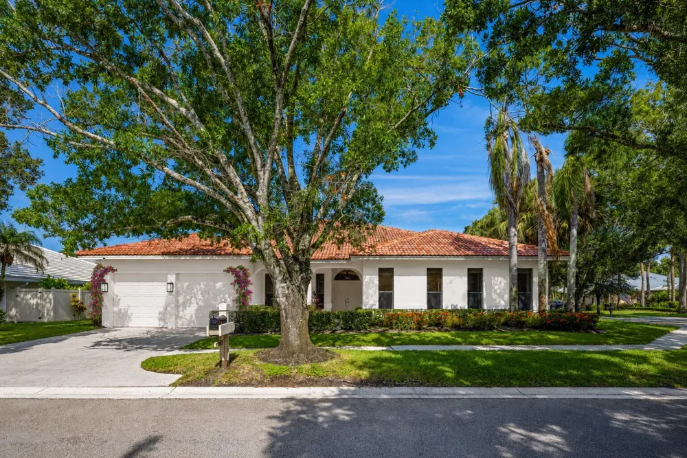 18951 Painted Leaf Court Jupiter, FL 33458
