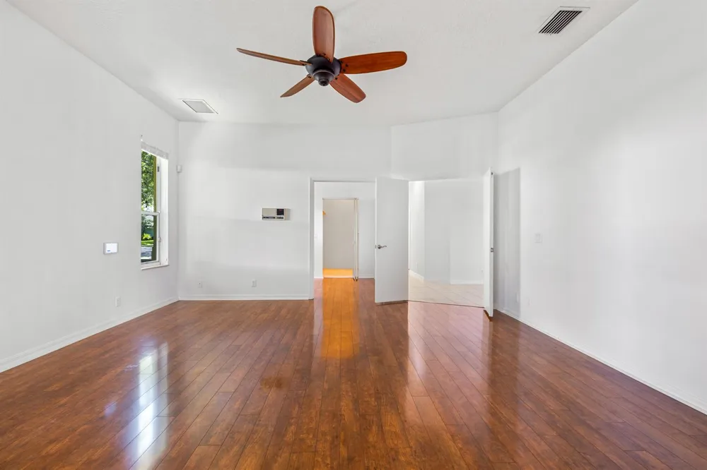 18951 Painted Leaf Court Jupiter, FL 33458