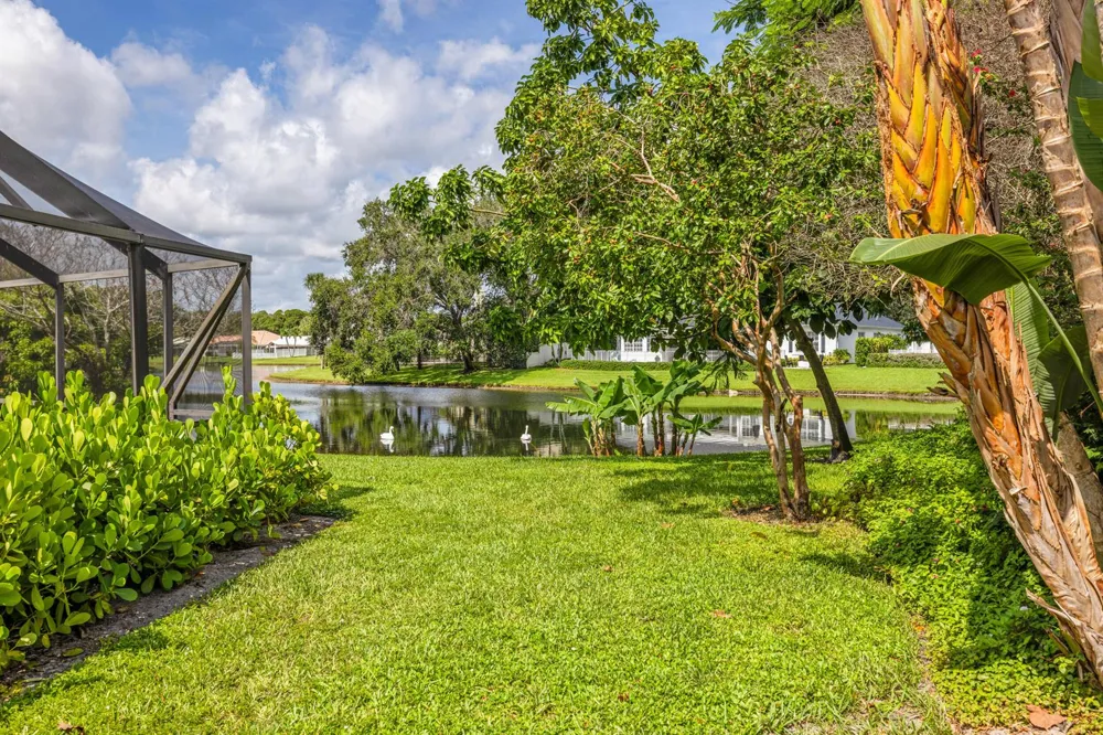 18951 Painted Leaf Court Jupiter, FL 33458