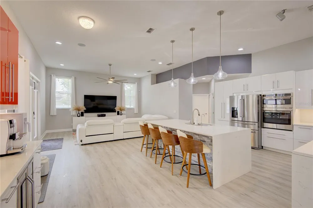 2407 FOLIAGE OAK TERRACE Oviedo, FL 32766