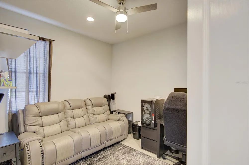 2407 FOLIAGE OAK TERRACE Oviedo, FL 32766