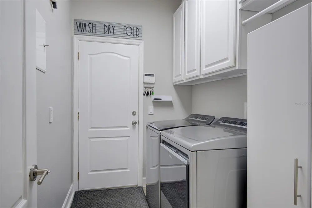 2407 FOLIAGE OAK TERRACE Oviedo, FL 32766
