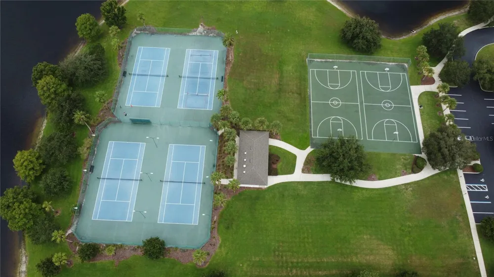 2407 FOLIAGE OAK TERRACE Oviedo, FL 32766