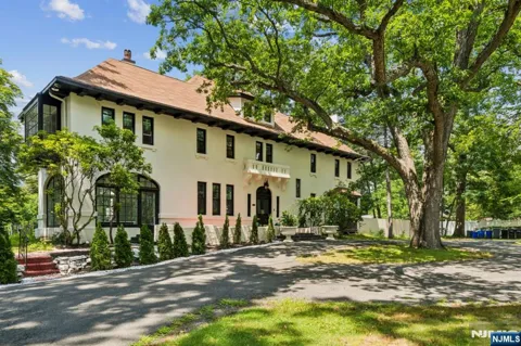 731 Berkeley Avenue