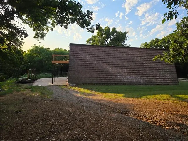 3662 Cooper Memorial Sulphur, OK 73086