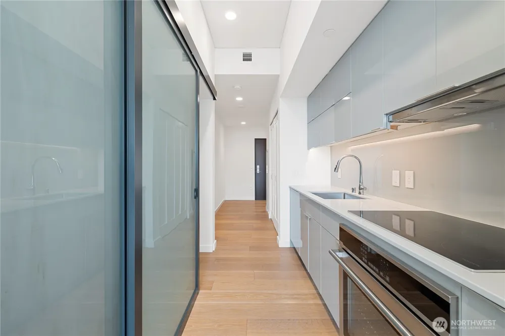 450 Main Street #1205 Seattle, WA 98104