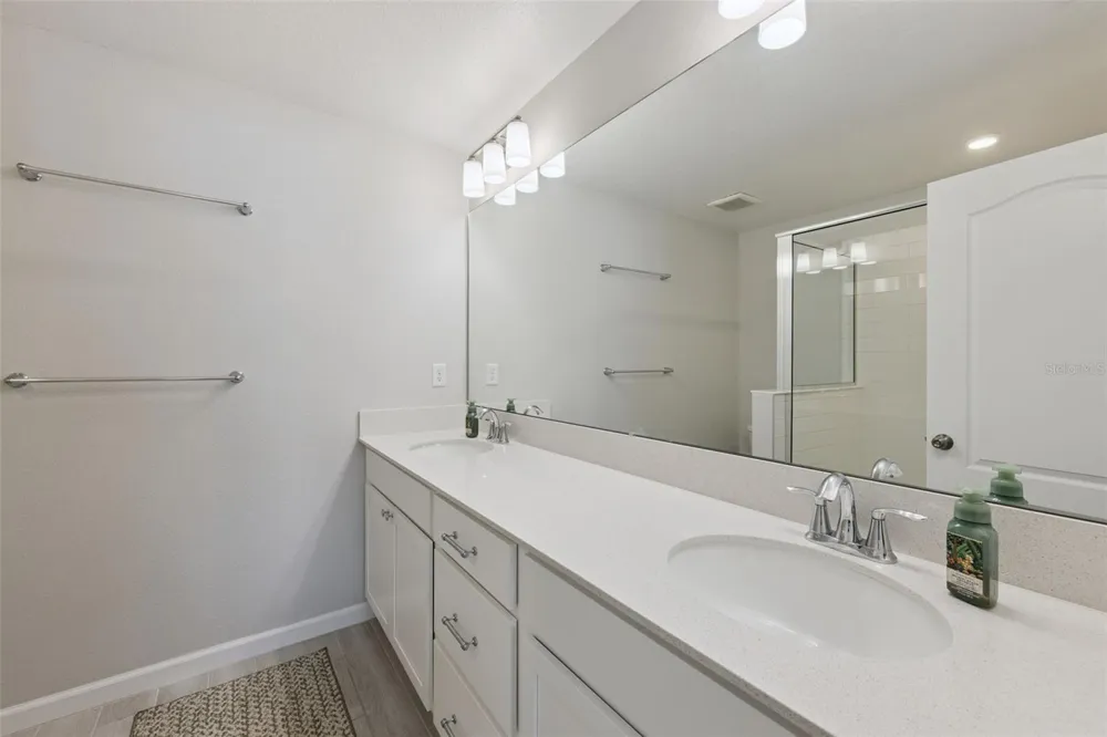 3129 RIVERBOAT WAY Oviedo, FL 32765