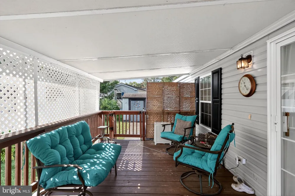 4 SOUTH DRIVE East Windsor, NJ 08520