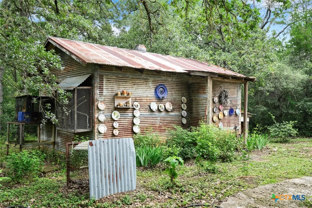 3413 Fm 1185 Lockhart, TX 78644