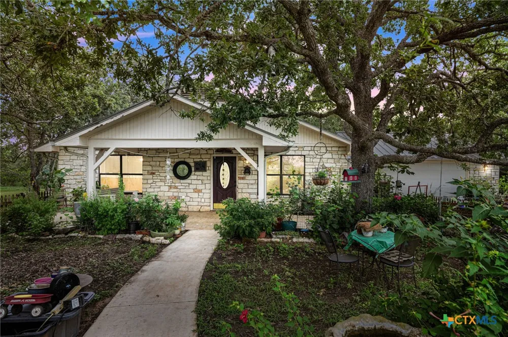 3413 Fm 1185 Lockhart, TX 78644