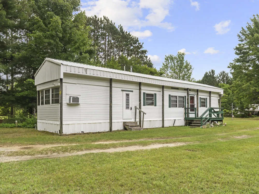 15357 Homestead Road Thompsonville, MI 49683