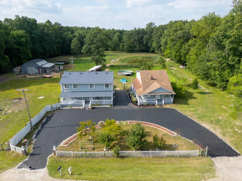 8410 W Newburg Road Carleton, MI 48117