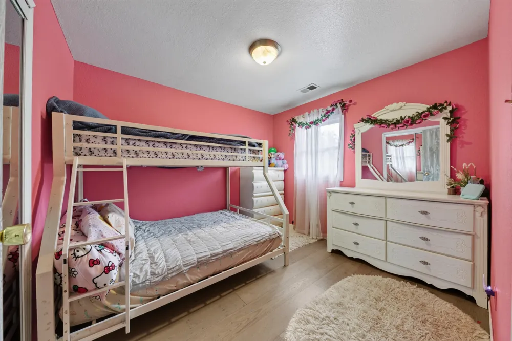 8410 W Newburg Road Carleton, MI 48117