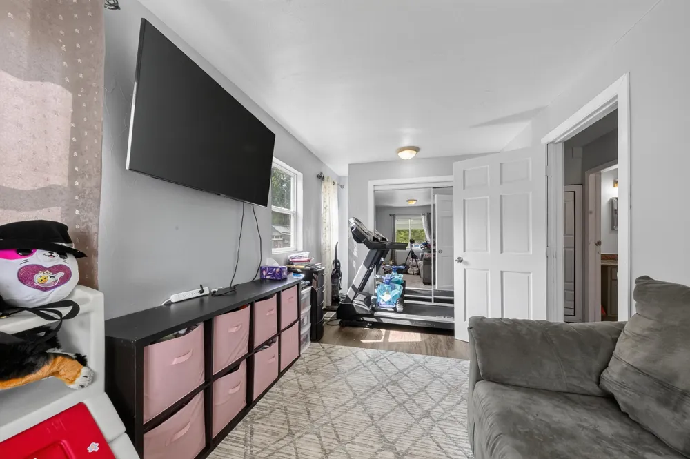 8410 W Newburg Road Carleton, MI 48117
