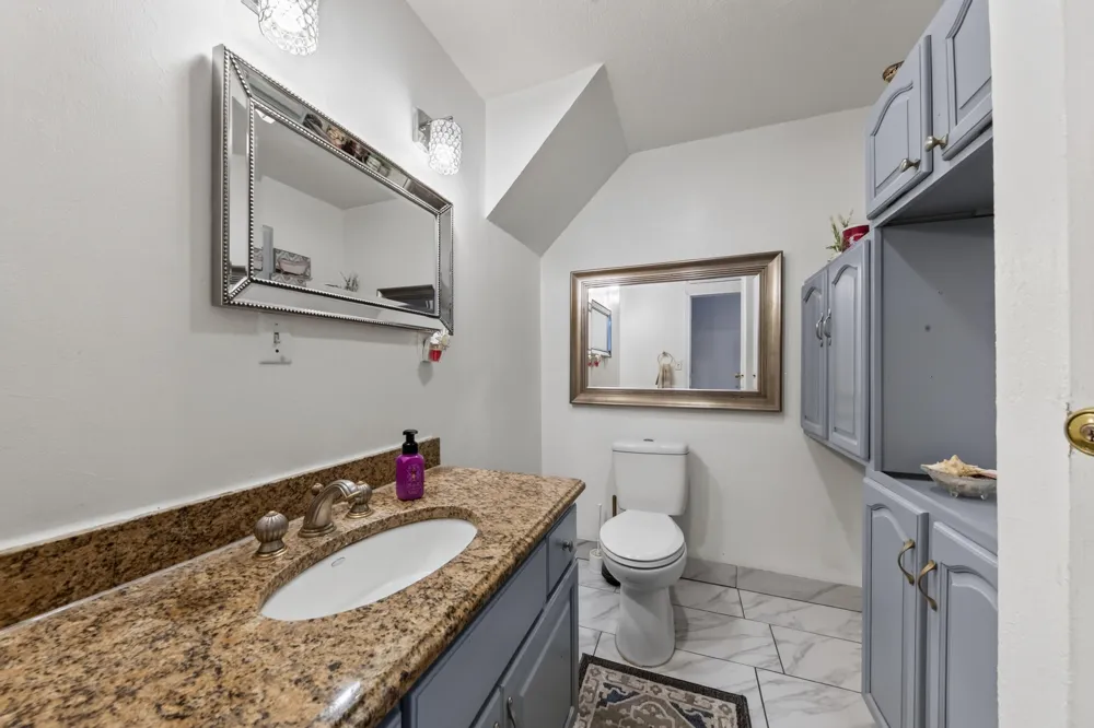 8410 W Newburg Road Carleton, MI 48117