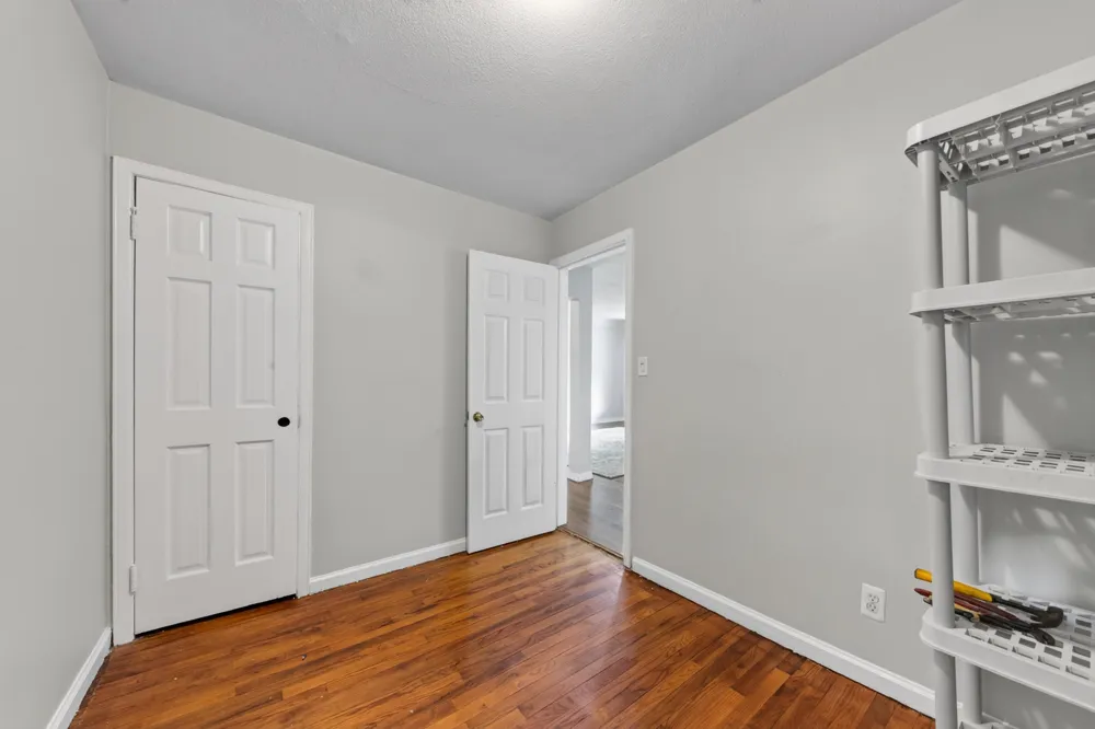 8410 W Newburg Road Carleton, MI 48117