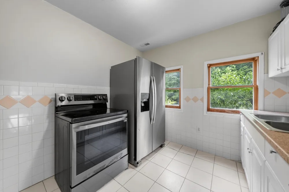 8410 W Newburg Road Carleton, MI 48117