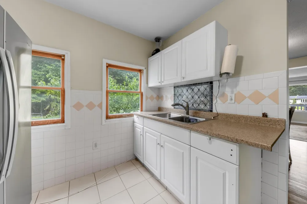 8410 W Newburg Road Carleton, MI 48117
