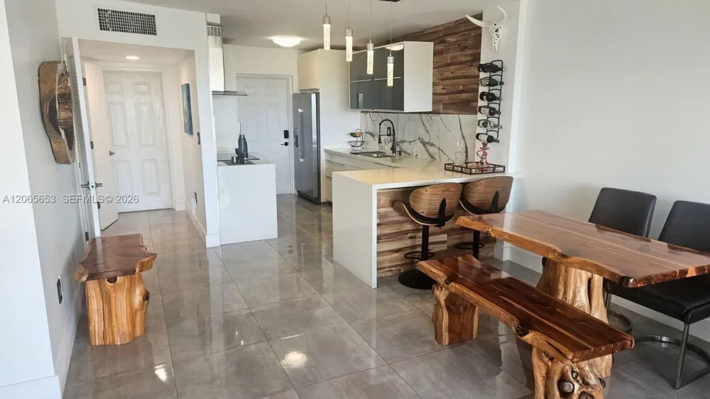 16850 S Glades Dr #5C North Miami Beach, FL 33162
