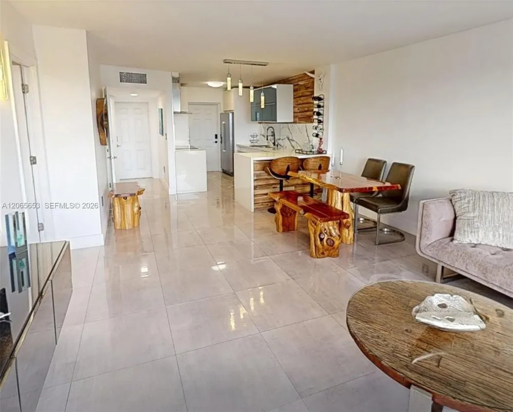 16850 S Glades Dr #5C North Miami Beach, FL 33162