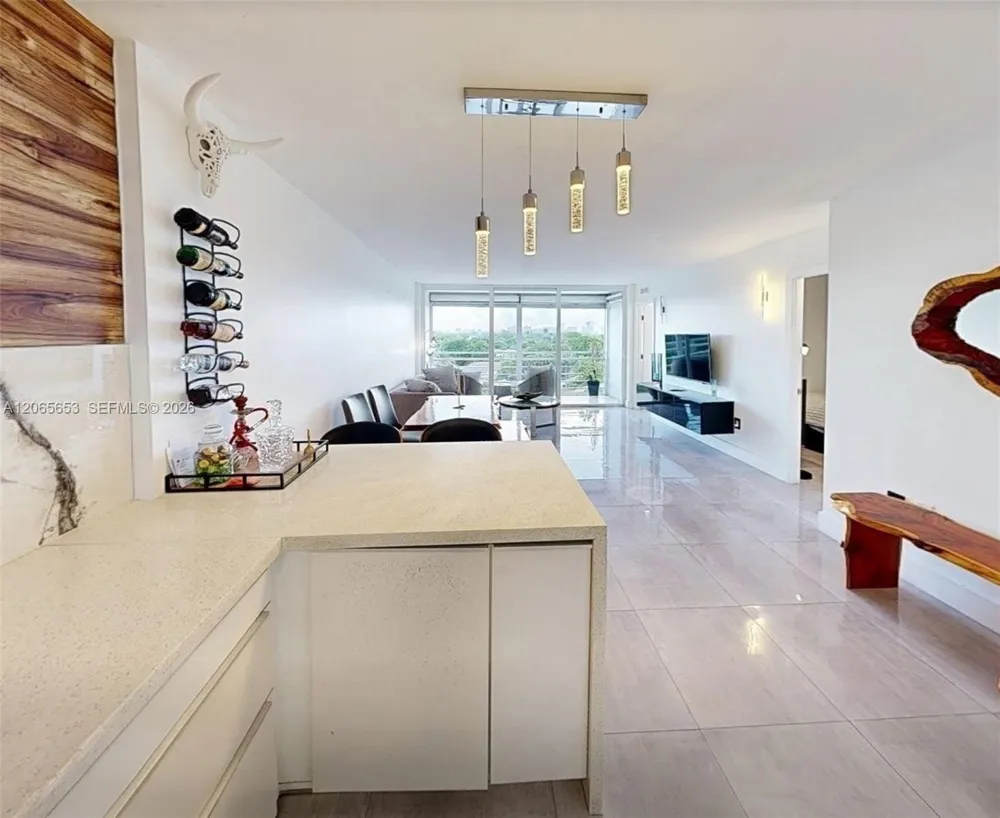 16850 S Glades Dr #5C North Miami Beach, FL 33162