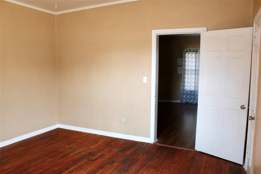 400 E Main Street Knox City, TX 79529