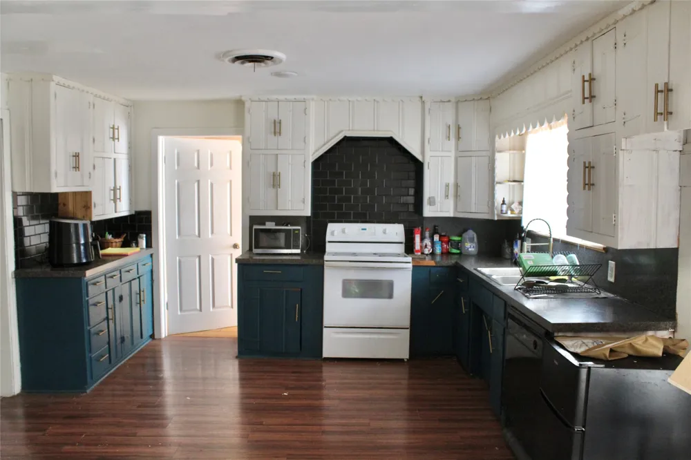 400 E Main Street Knox City, TX 79529