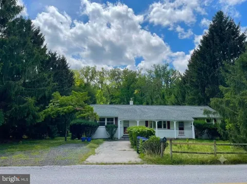 1019 HOWELLVILLE ROAD