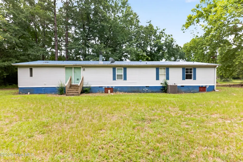 123 Hailey Ames Drive Hoffman, NC 28347