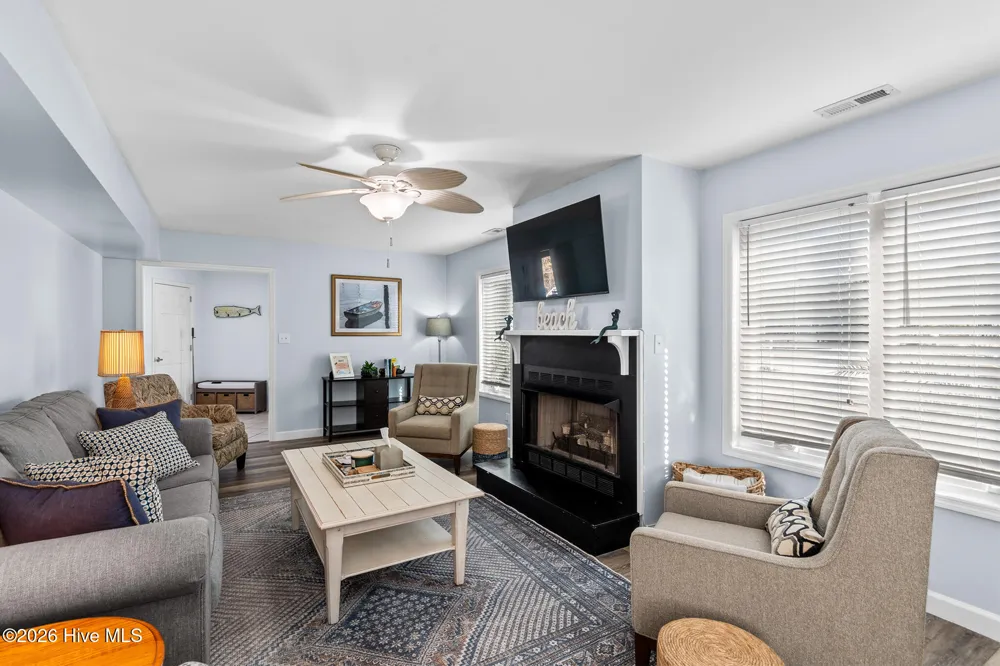 312 Pine Knoll Circle Pine Knoll Shores, NC 28512