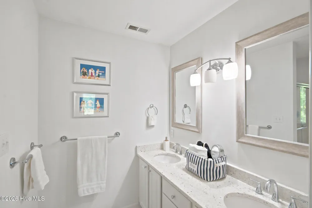 312 Pine Knoll Circle Pine Knoll Shores, NC 28512