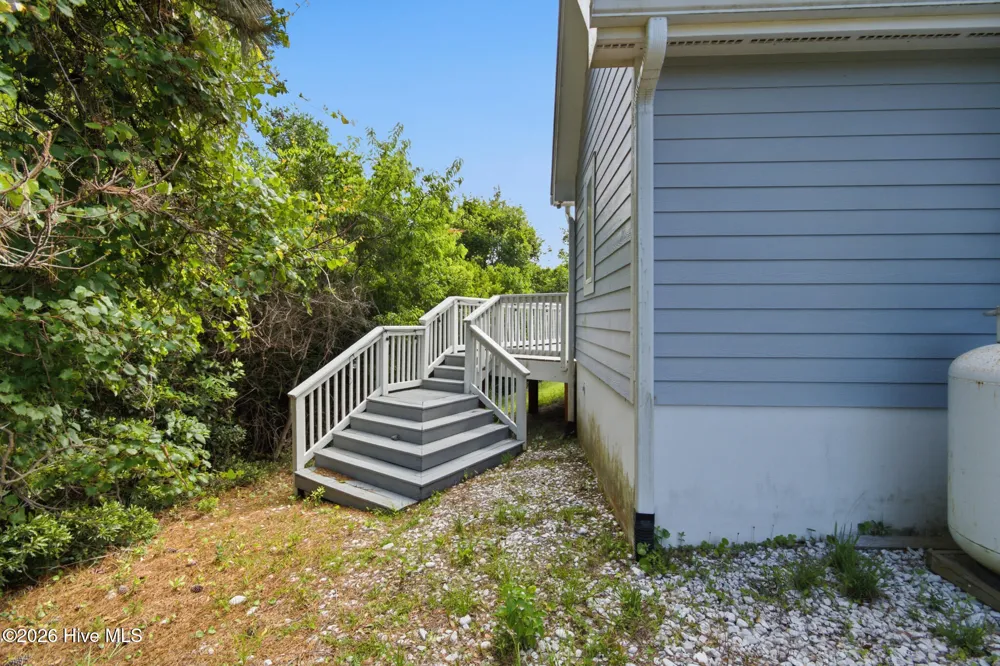 312 Pine Knoll Circle Pine Knoll Shores, NC 28512