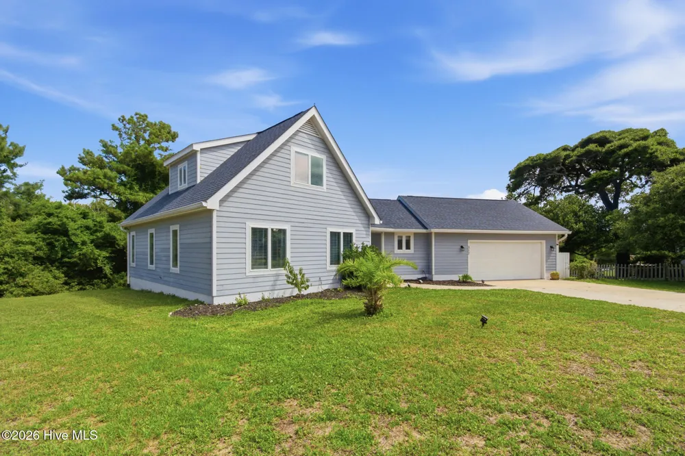 312 Pine Knoll Circle Pine Knoll Shores, NC 28512
