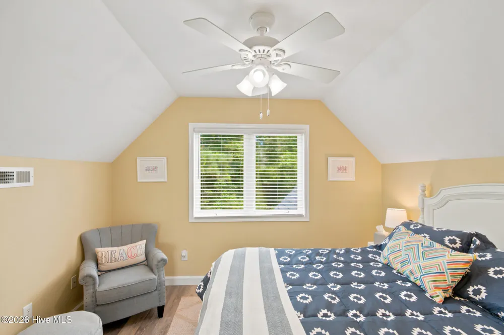 312 Pine Knoll Circle Pine Knoll Shores, NC 28512