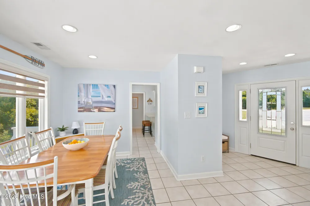 312 Pine Knoll Circle Pine Knoll Shores, NC 28512