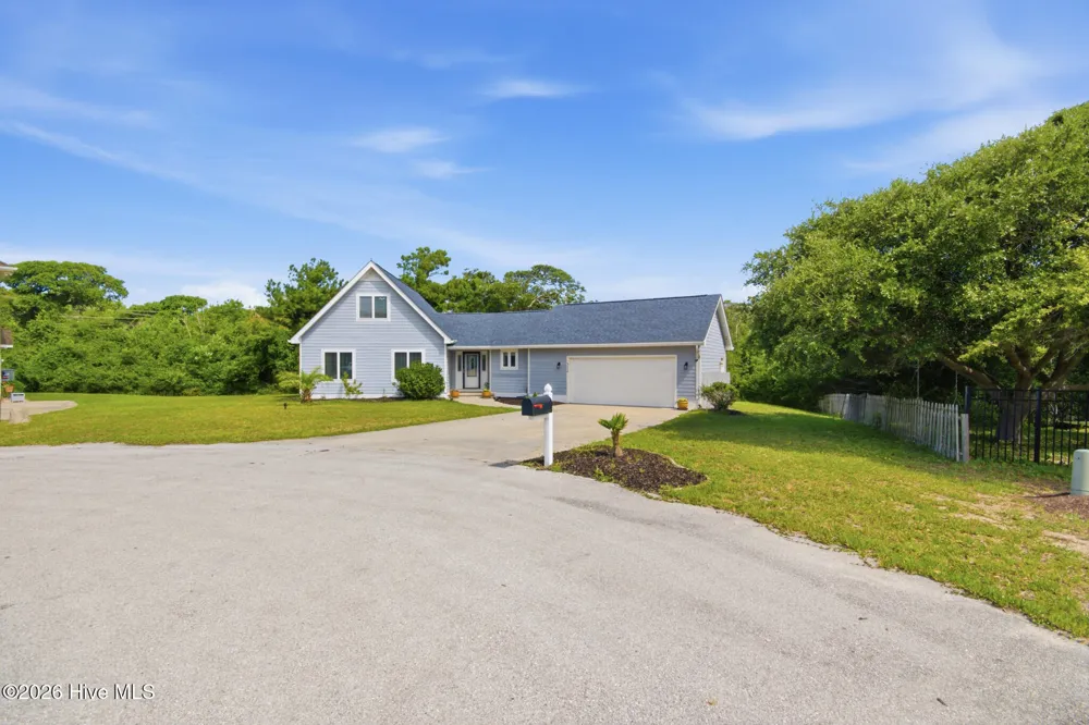 312 Pine Knoll Circle Pine Knoll Shores, NC 28512