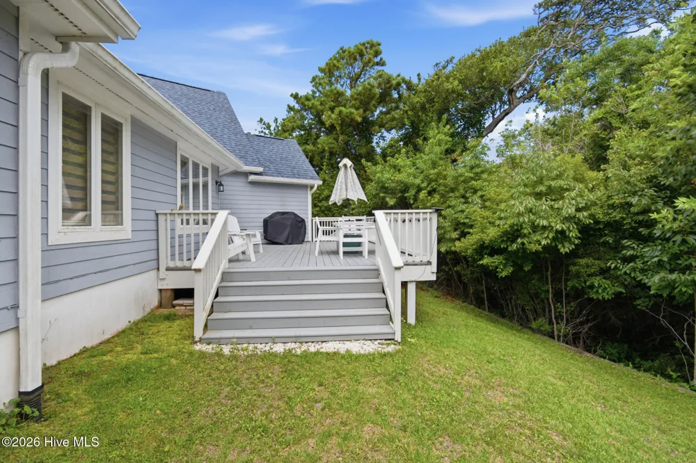 312 Pine Knoll Circle Pine Knoll Shores, NC 28512