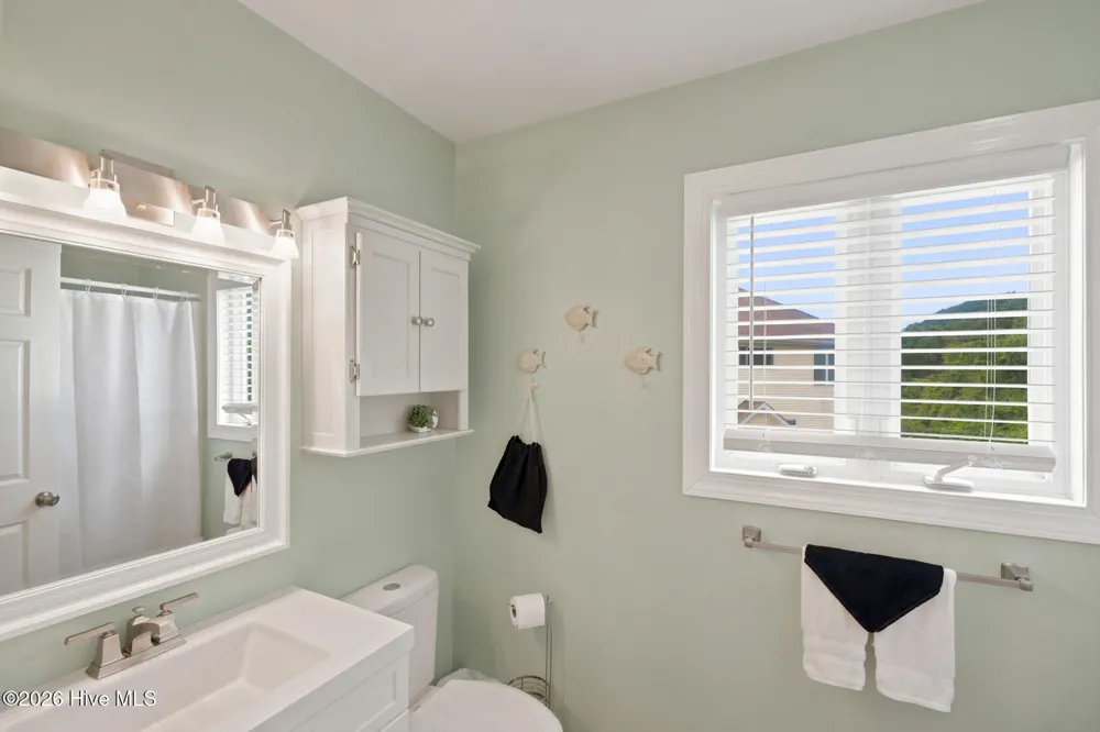 312 Pine Knoll Circle Pine Knoll Shores, NC 28512