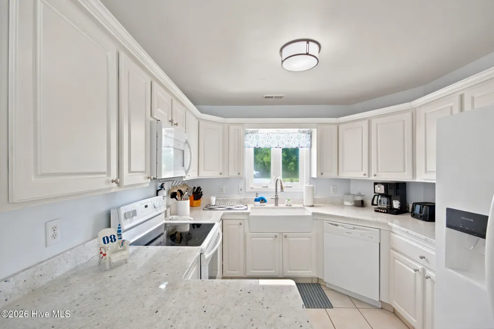 312 Pine Knoll Circle Pine Knoll Shores, NC 28512