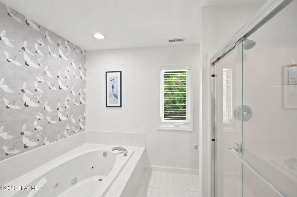 312 Pine Knoll Circle Pine Knoll Shores, NC 28512