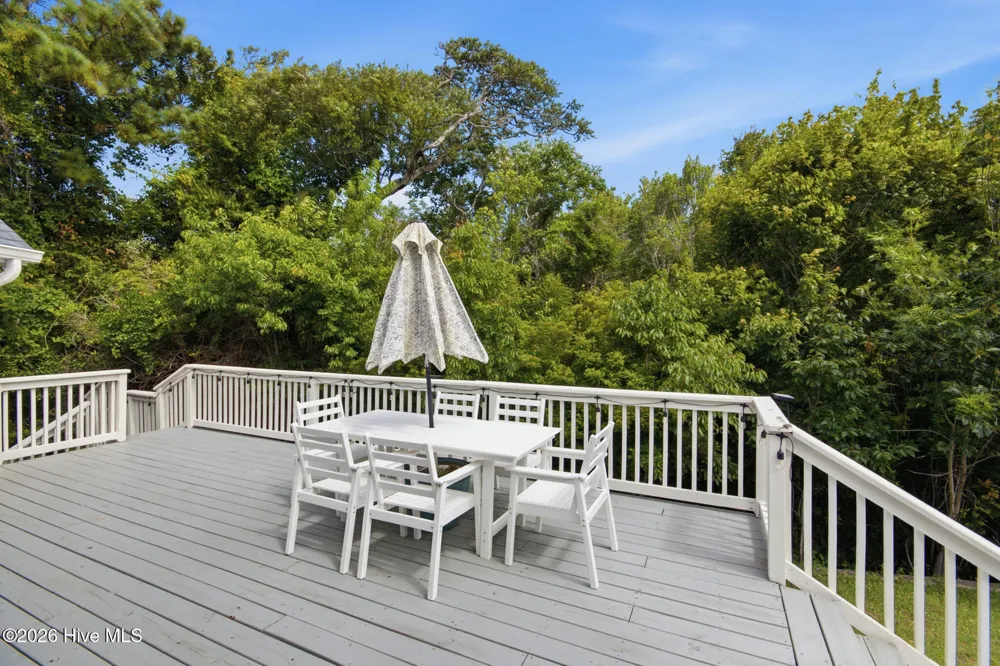 312 Pine Knoll Circle Pine Knoll Shores, NC 28512