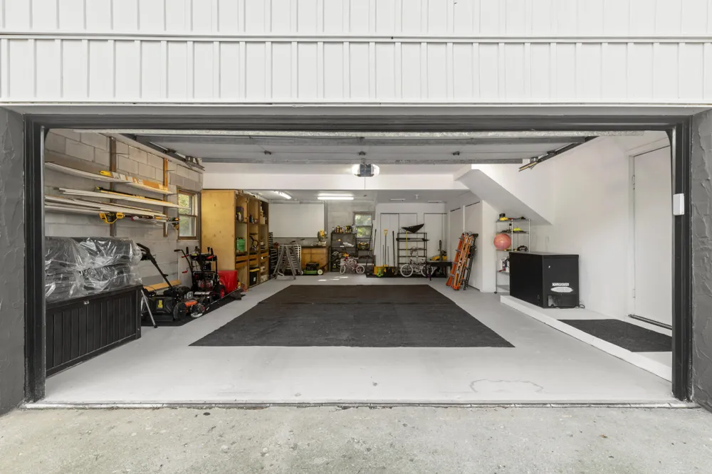 1044 Eden Hill Road Benzonia Township, MI 49617