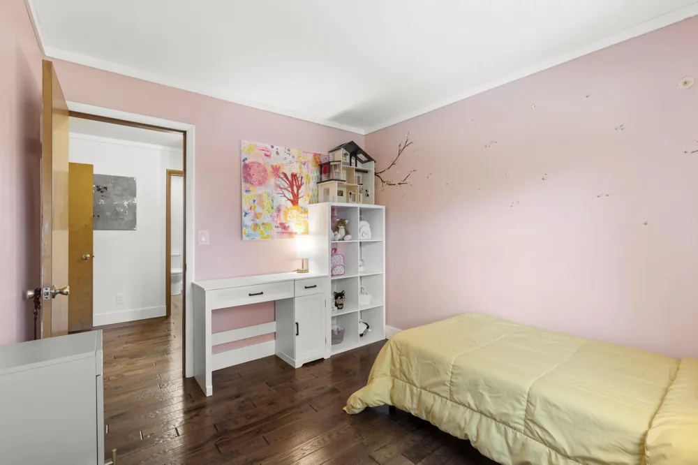 1044 Eden Hill Road Benzonia Township, MI 49617