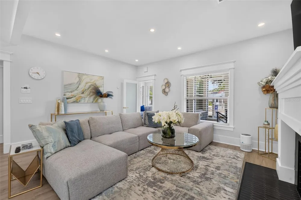 413 W PRINCETON STREET Orlando, FL 32804