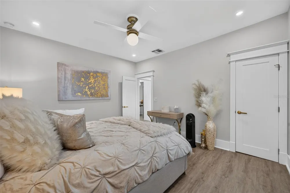 413 W PRINCETON STREET Orlando, FL 32804
