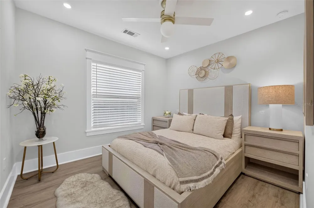 413 W PRINCETON STREET Orlando, FL 32804