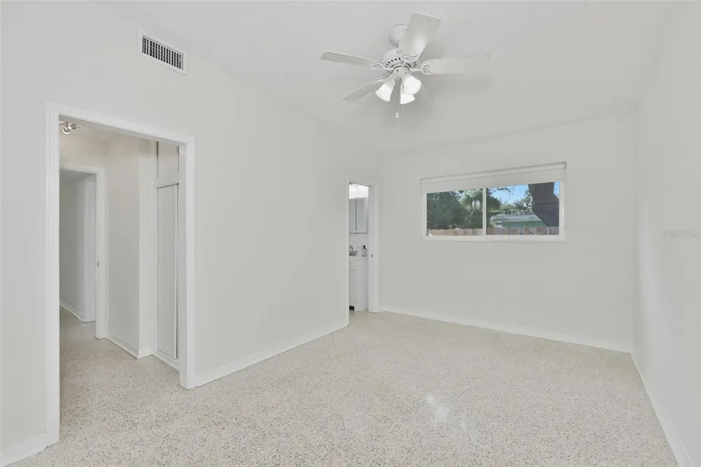 704 E RIVER DRIVE Tampa, FL 33617