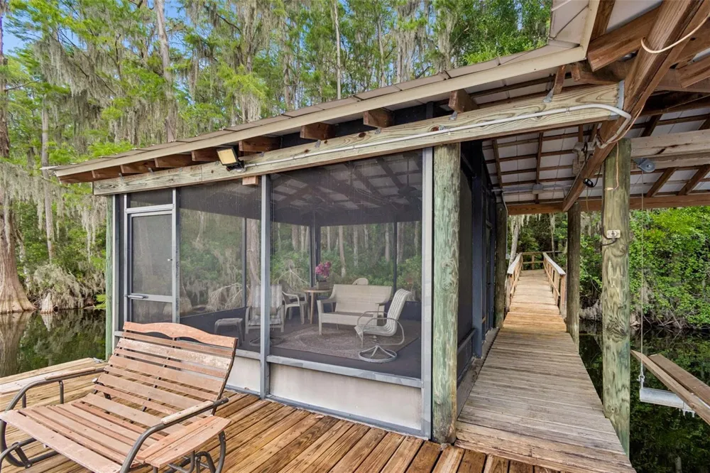21105 LAKE VIENNA DRIVE Land O Lakes, FL 34638