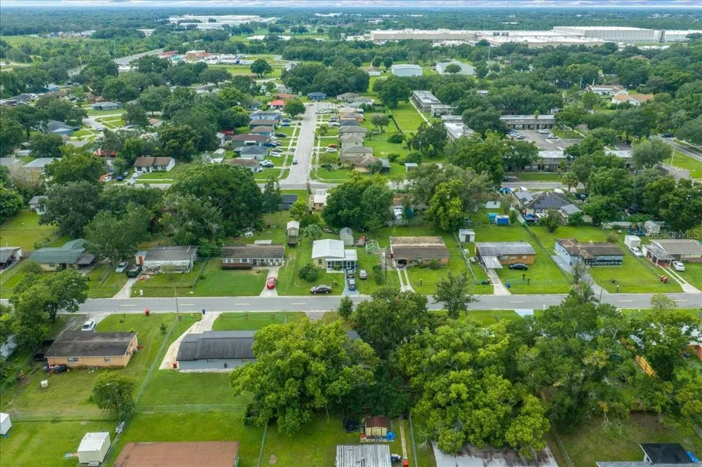 1708 E OHIO STREET Plant City, FL 33563